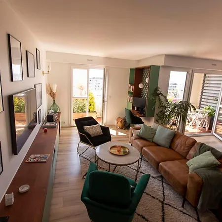 Apartmán With Terrace And View Of